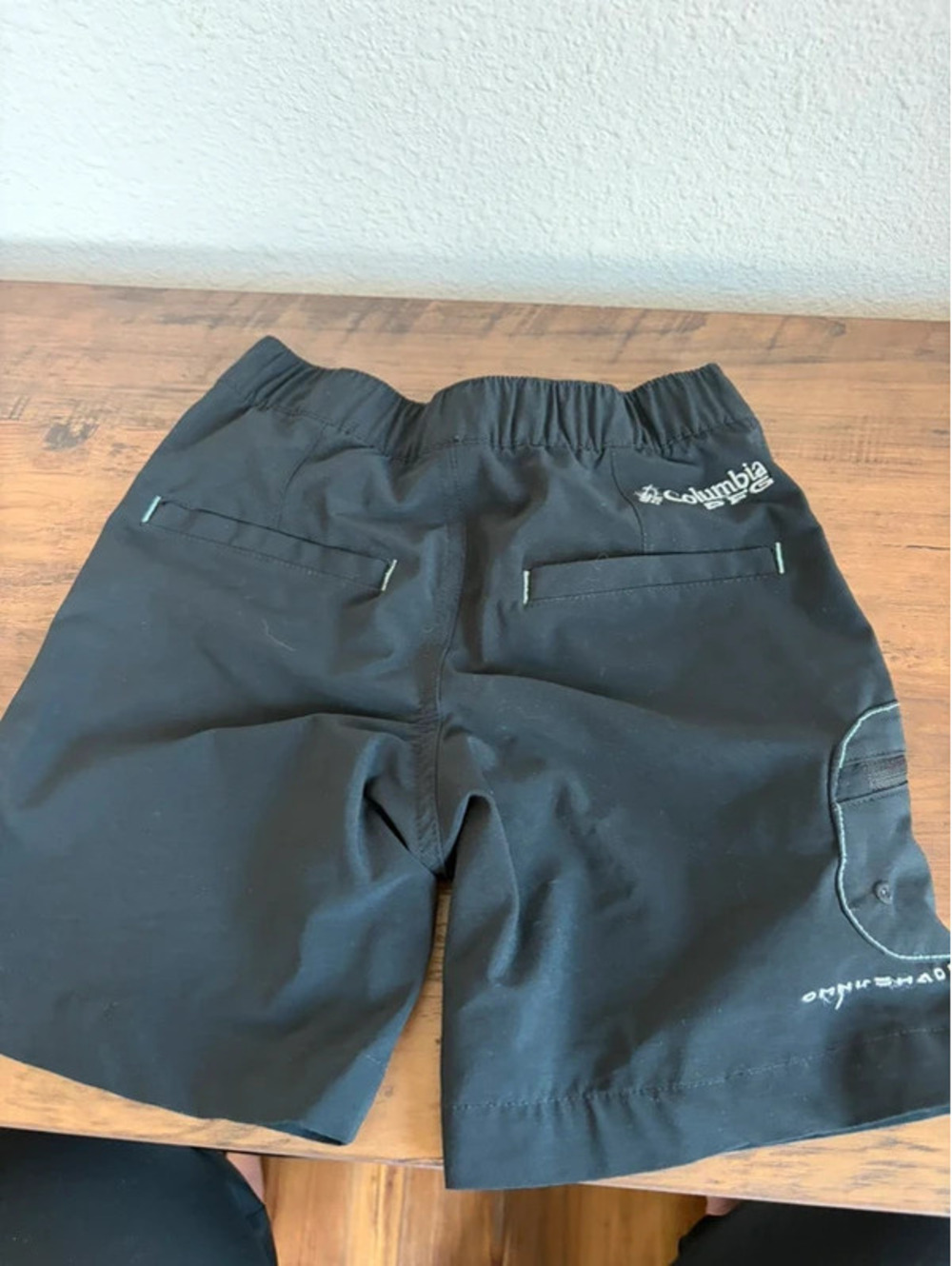 Youth Columbia PFG black shorts XXS (4/5)
